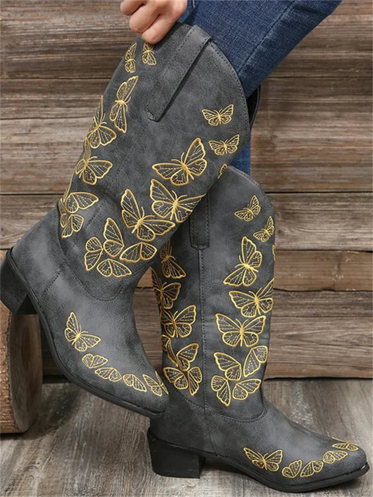 Graceful Orthopedic Boots for Modern Look