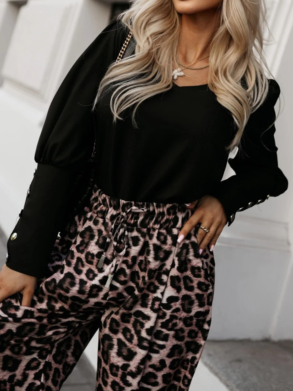 Beautifully Finished Blouse in a Timeless Design
