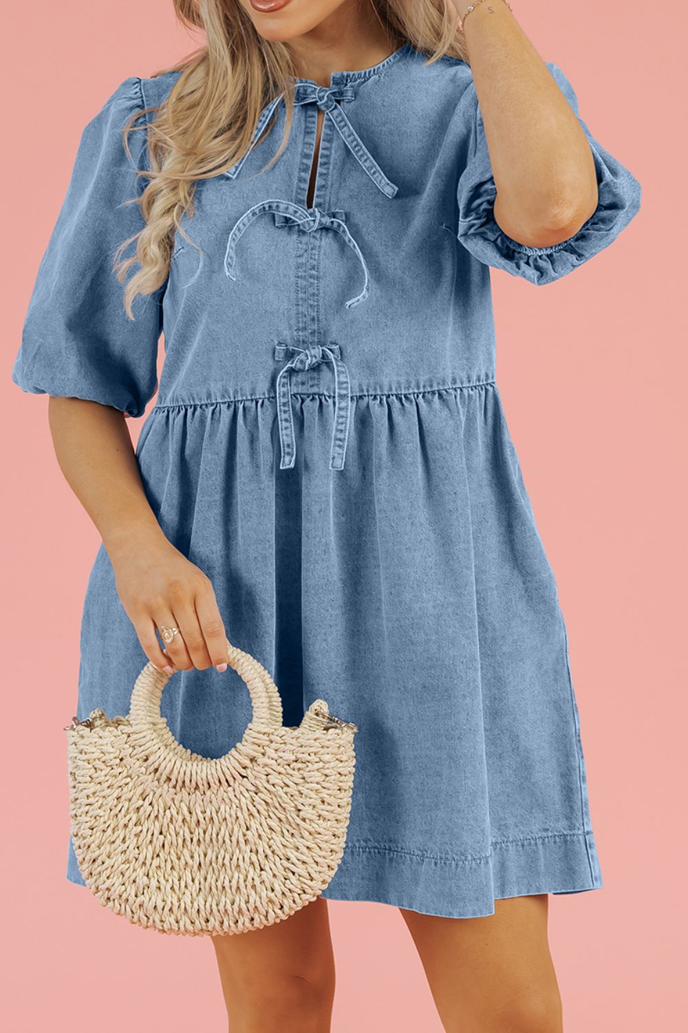 Well Tailored Dress with a Graceful Silhouette
