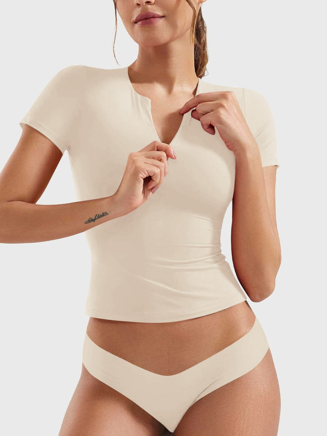 Well Tailored T-Shirt with a Graceful Silhouette