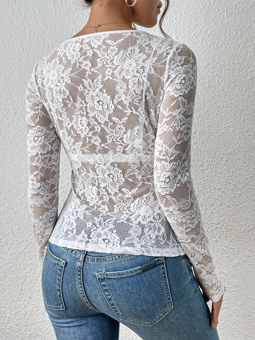 Beautifully Finished T-Shirt in a Timeless Design