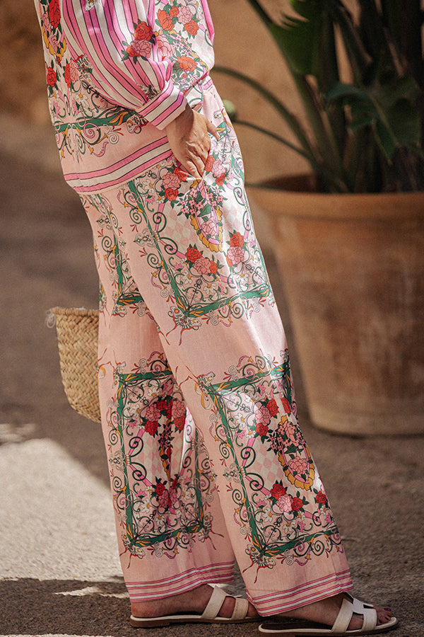 Beautifully Finished Trousers in a Timeless Design