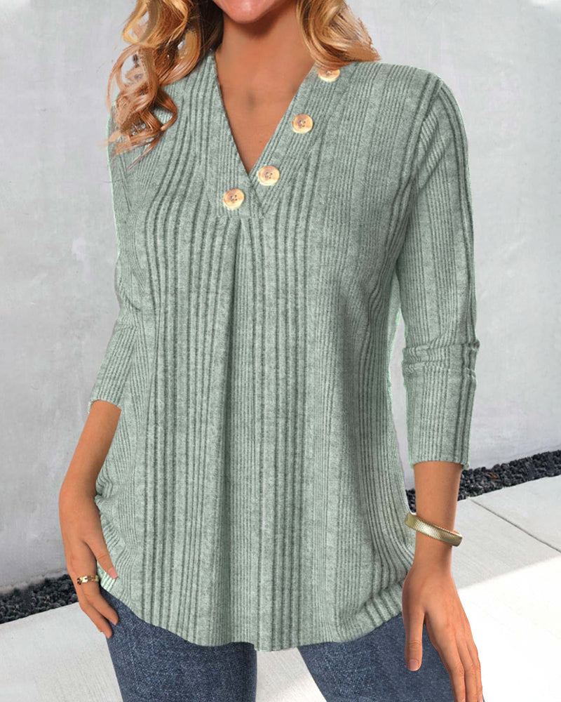 Gracefully Styled Blouse for Any Occasion
