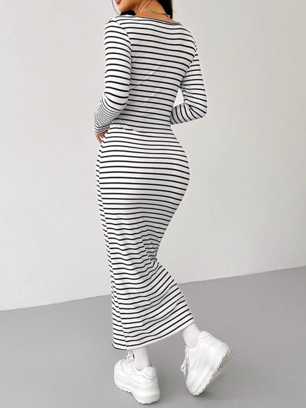 Sophisticated Dress with a Clean Classic Look