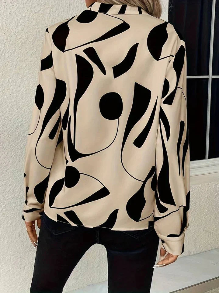 Beautifully Crafted Blouse in a Classic Style