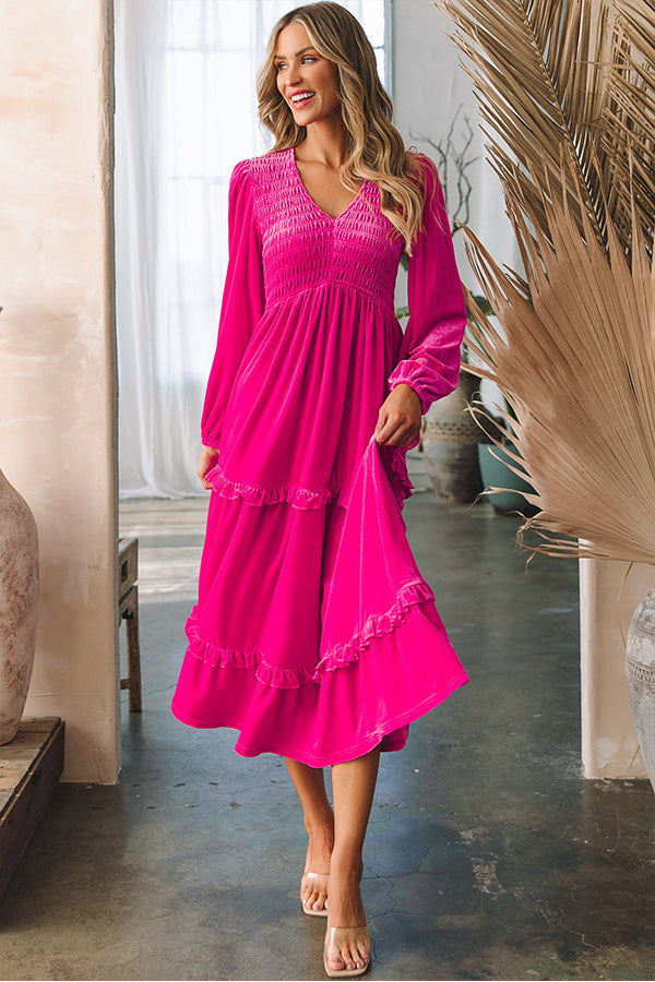 Beautifully Finished Dress in a Timeless Design