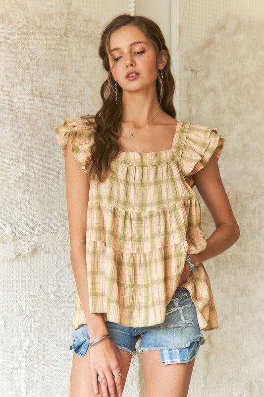 Well Tailored Blouse with a Graceful Silhouette
