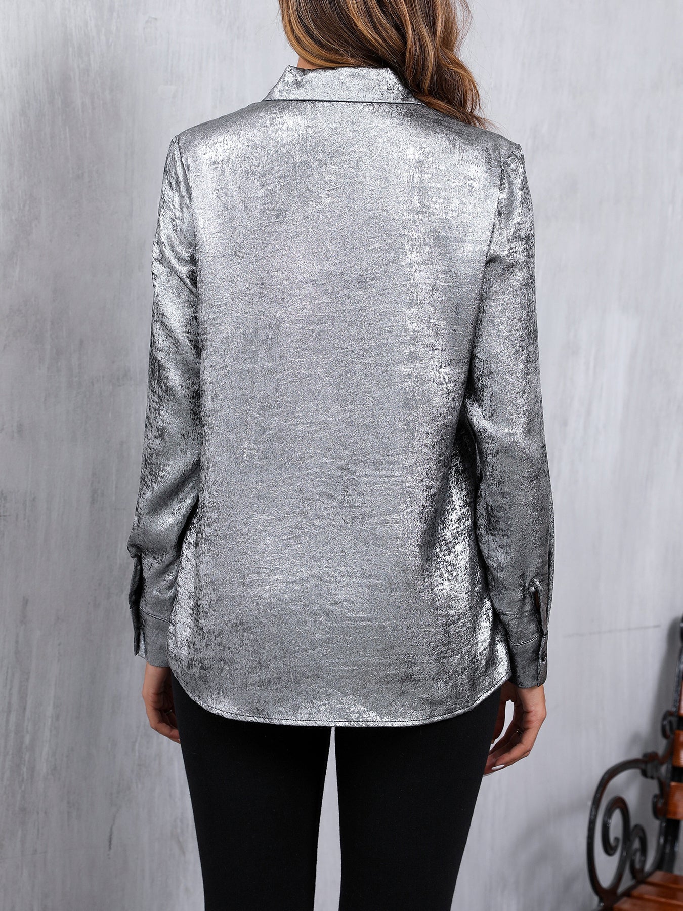 Beautifully Crafted Blouse in a Classic Style