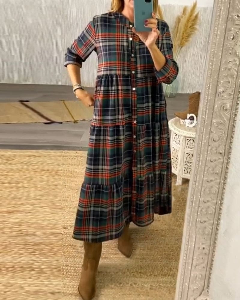 Gracefully Styled Dress for Any Occasion
