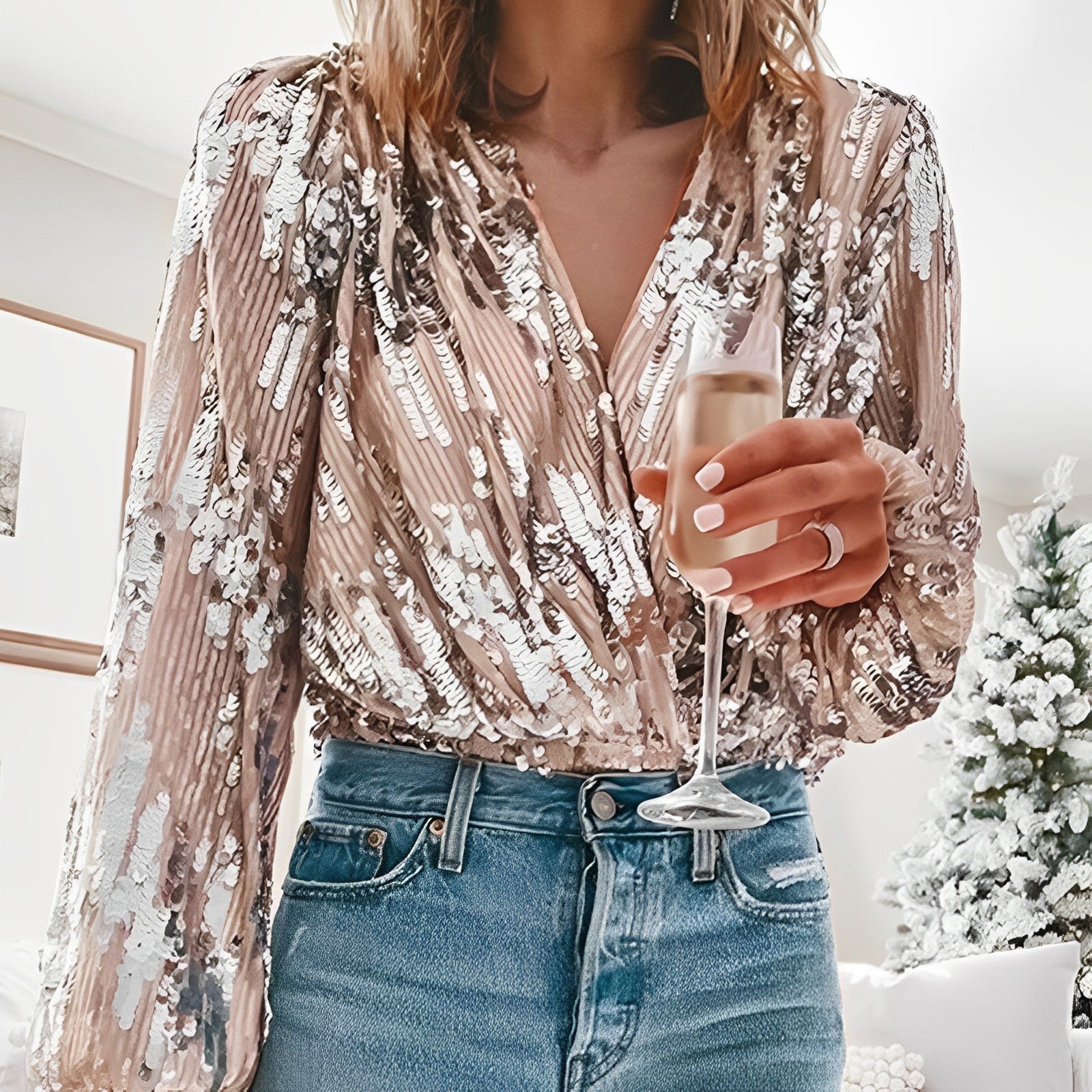 Effortlessly Elegant Blouse with a Timeless Design