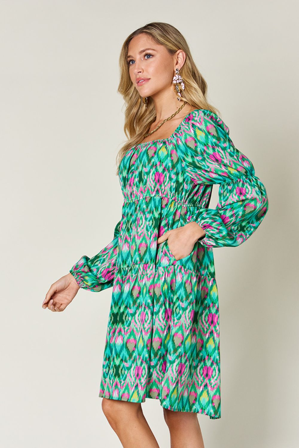 Beautifully Crafted Dress in a Classic Style