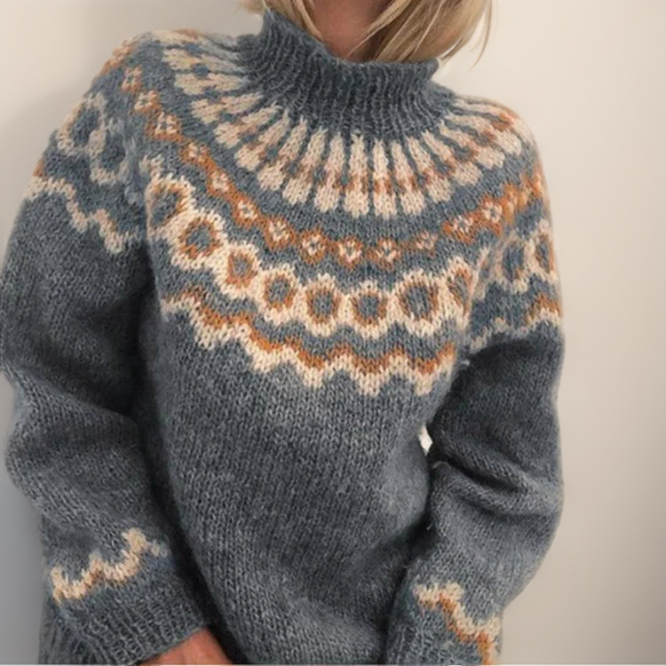 Freya® | Thick and cozy turtleneck sweater
