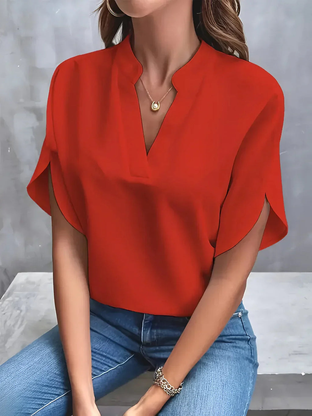 Sophisticated Blouse with a Clean Classic Look