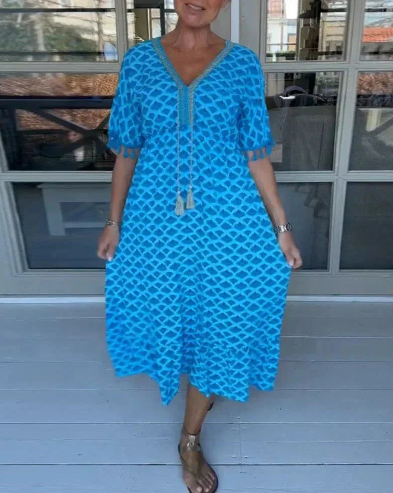 Gracefully Styled Dress for Any Occasion