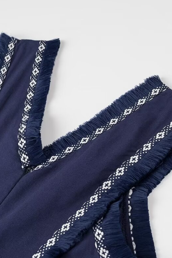 Beautifully Crafted Dress in a Classic Style
