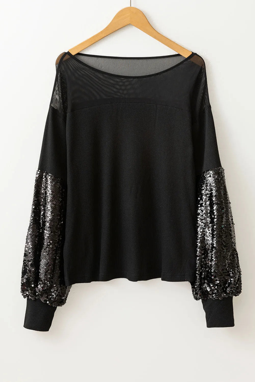 Classic Vintage Blouse with a Flattering Fit