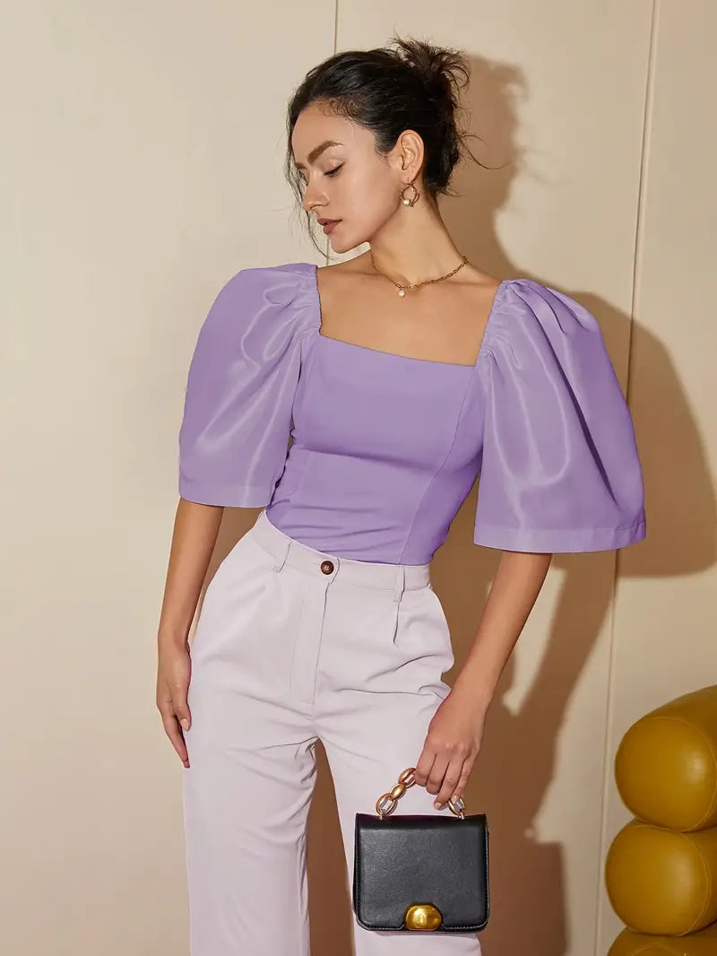 Well Tailored Blouse with a Graceful Silhouette