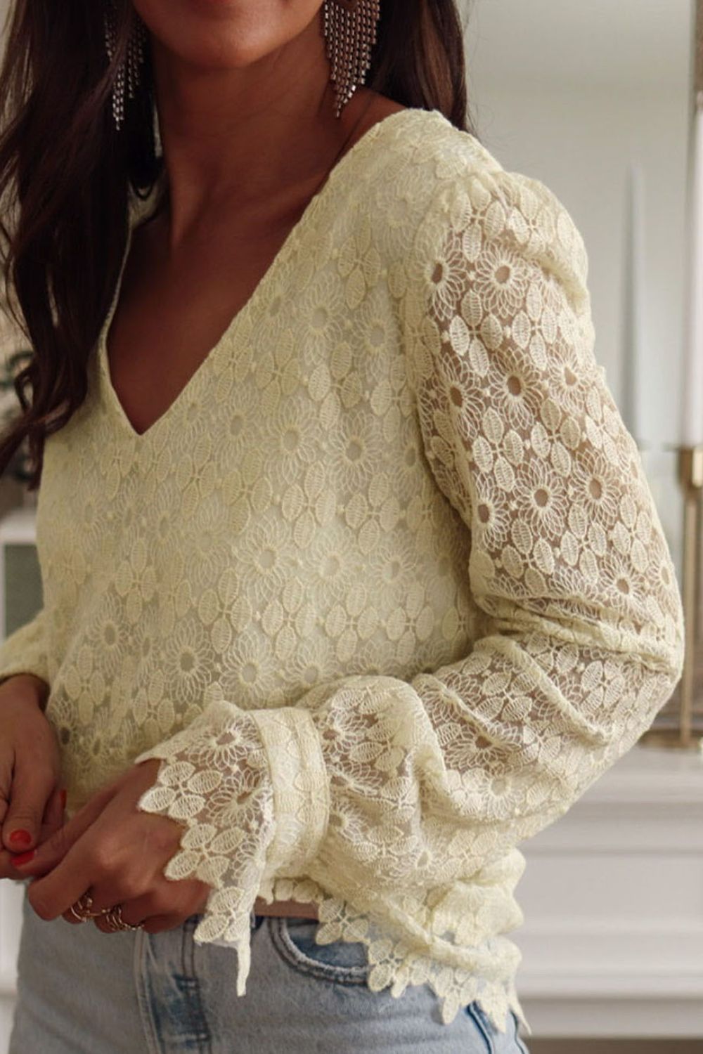 Sophisticated Blouse with a Clean Classic Look