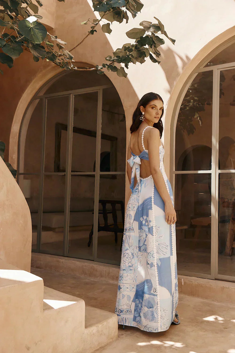 Gracefully Styled Dress for Any Occasion
