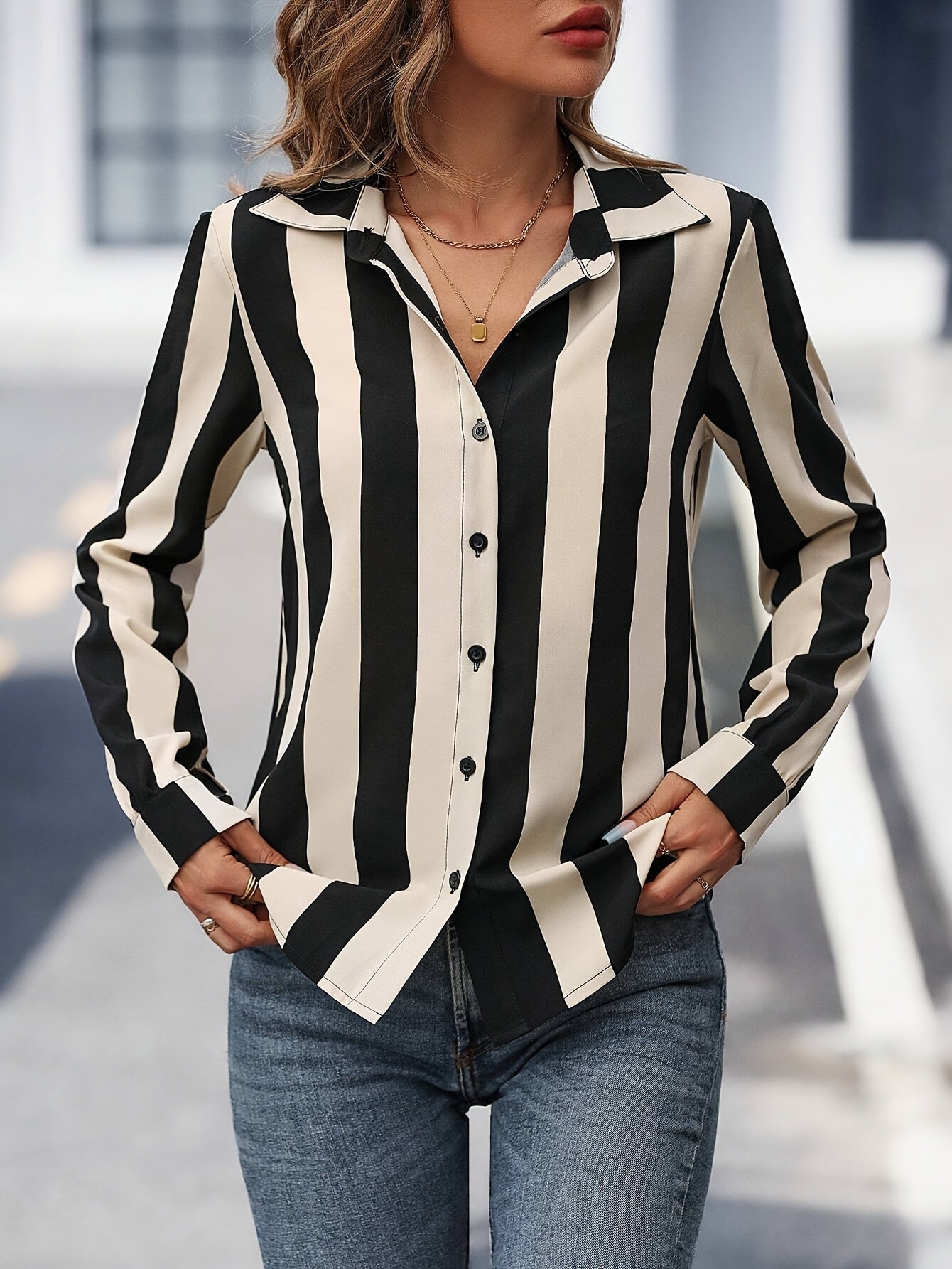 Beautifully Finished Blouse in a Timeless Design