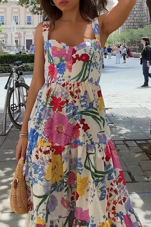 A Vintage Style Dress with Delicate Timeless Details