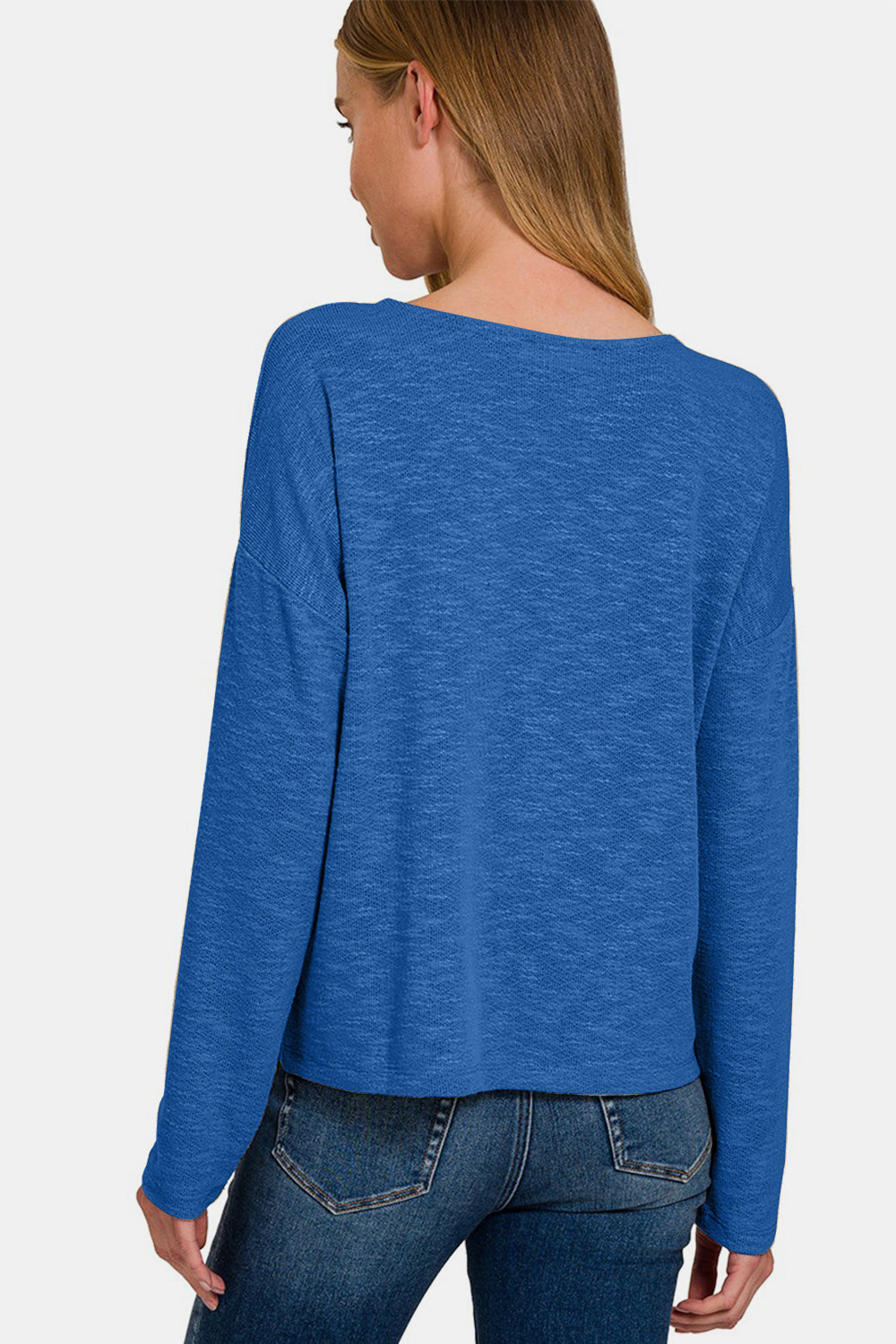 Effortlessly Elegant T-Shirt with a Timeless Design