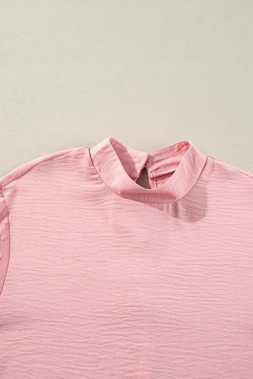 Well Tailored Blouse with a Graceful Silhouette