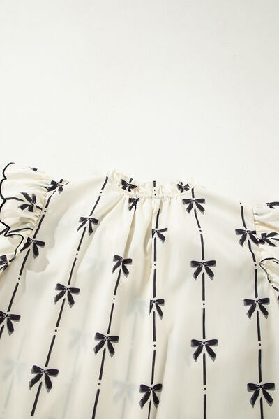 Sophisticated Blouse with a Clean Classic Look