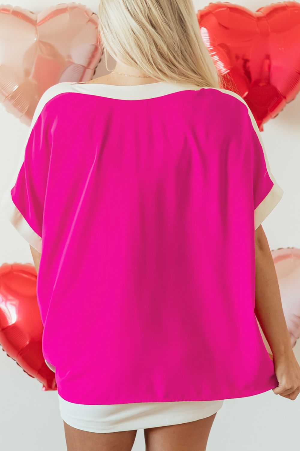 Effortlessly Elegant Blouse with a Timeless Design