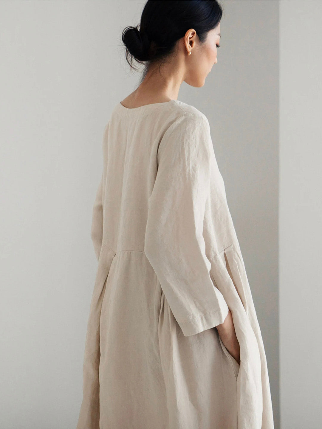 Classic Vintage Dress with a Flattering Fit