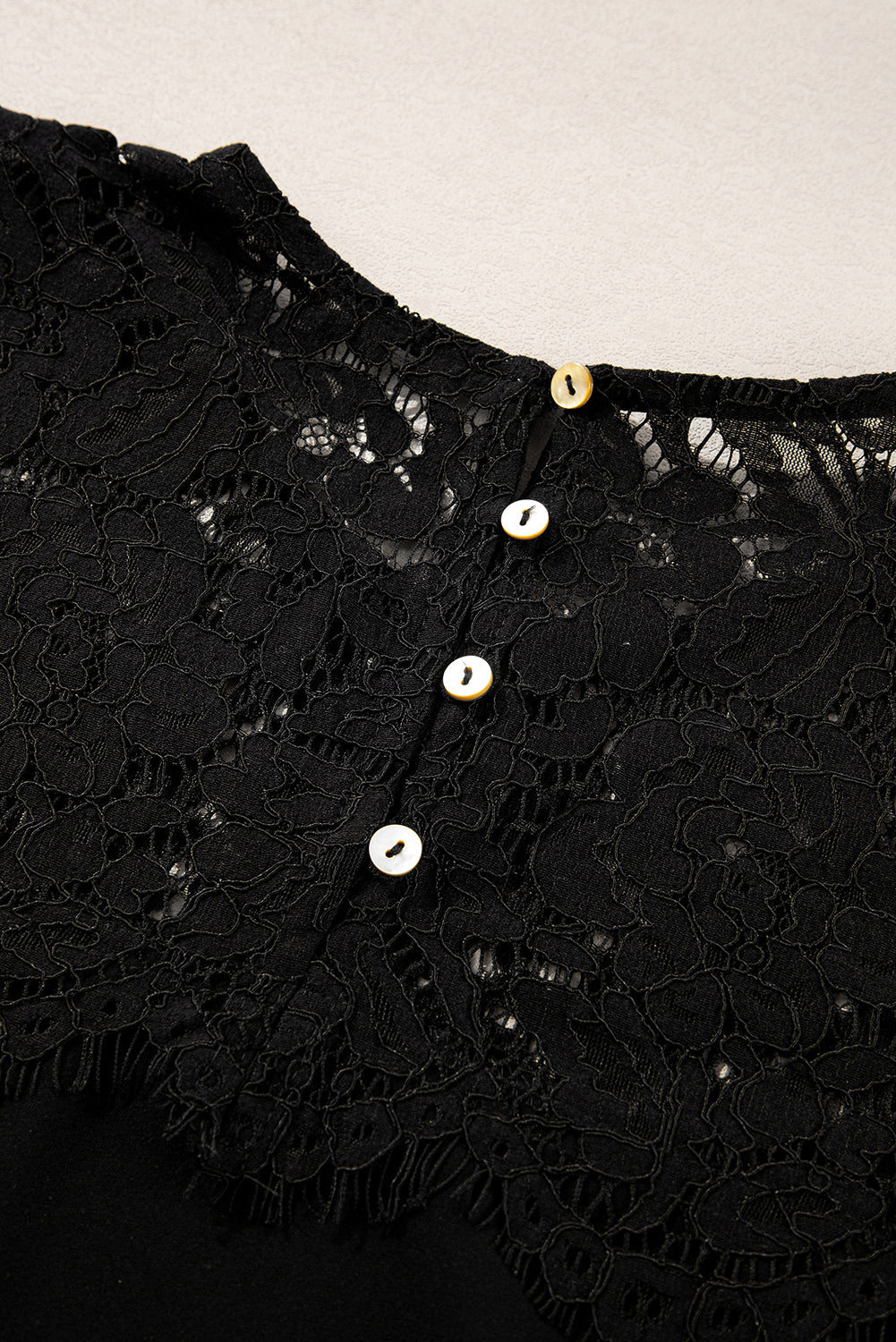 Elegantly Styled Blouse for Everyday Wear