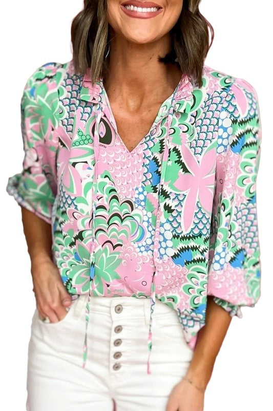 Classic Vintage Blouse with a Flattering Fit