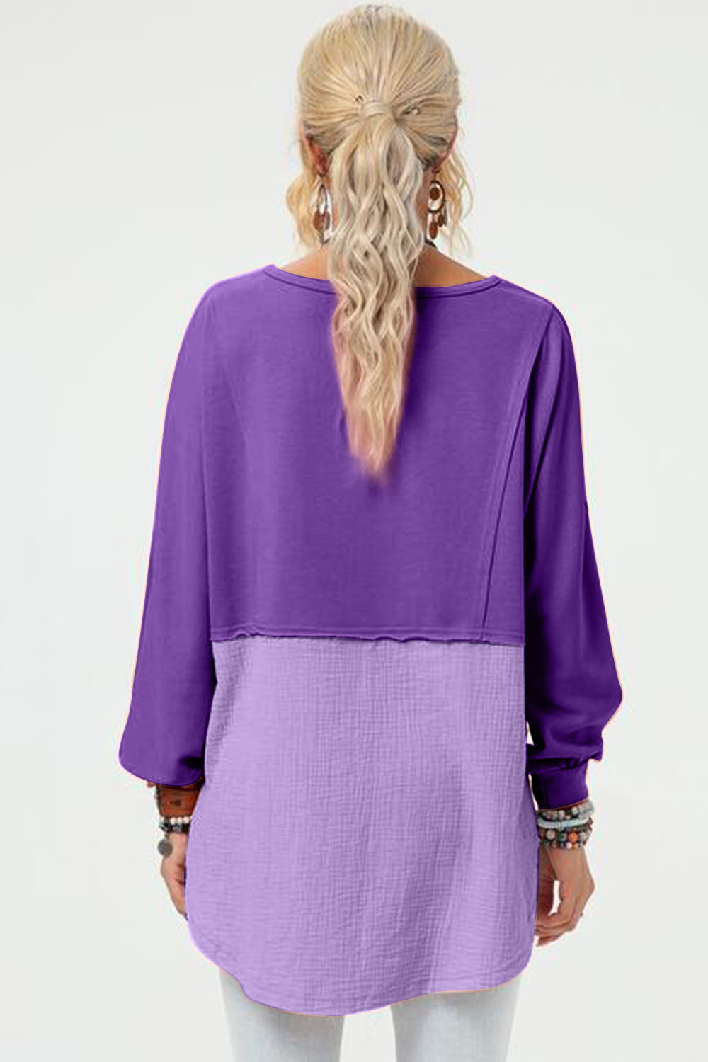 Effortlessly Elegant T-Shirt with a Timeless Design