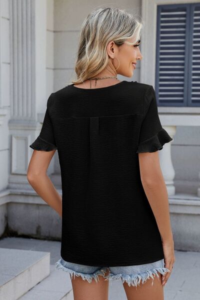 Elegantly Styled Blouse for Everyday Wear