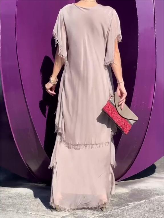 Beautifully Crafted Dress in a Classic Style