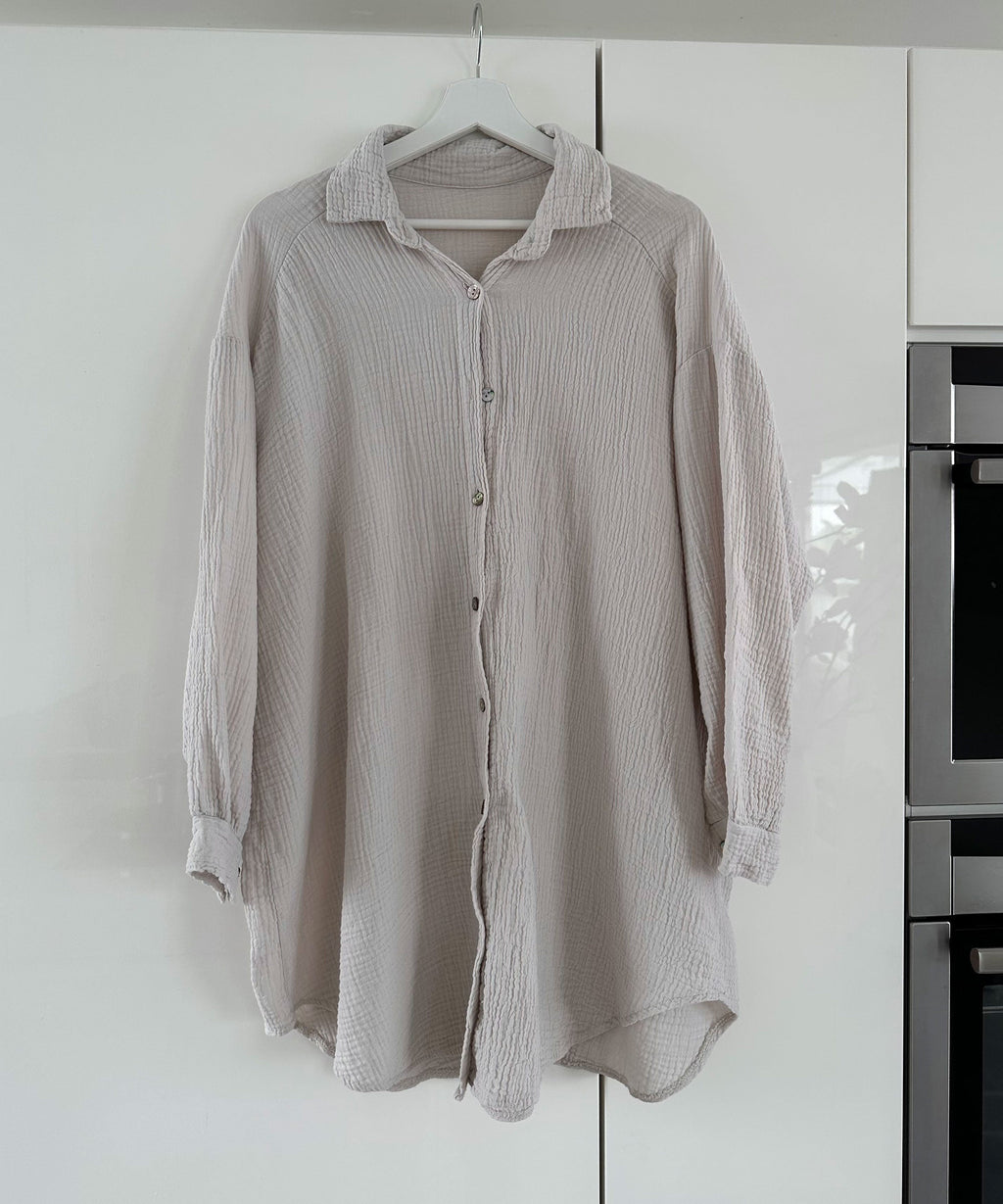 Classic Vintage & Enduringly Stylish Blouse