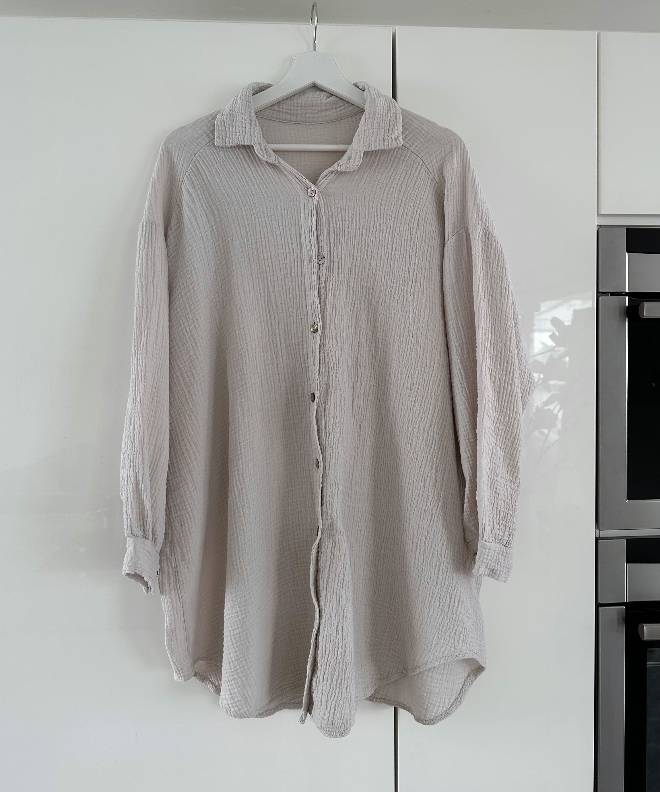Classic Vintage & Enduringly Stylish Blouse