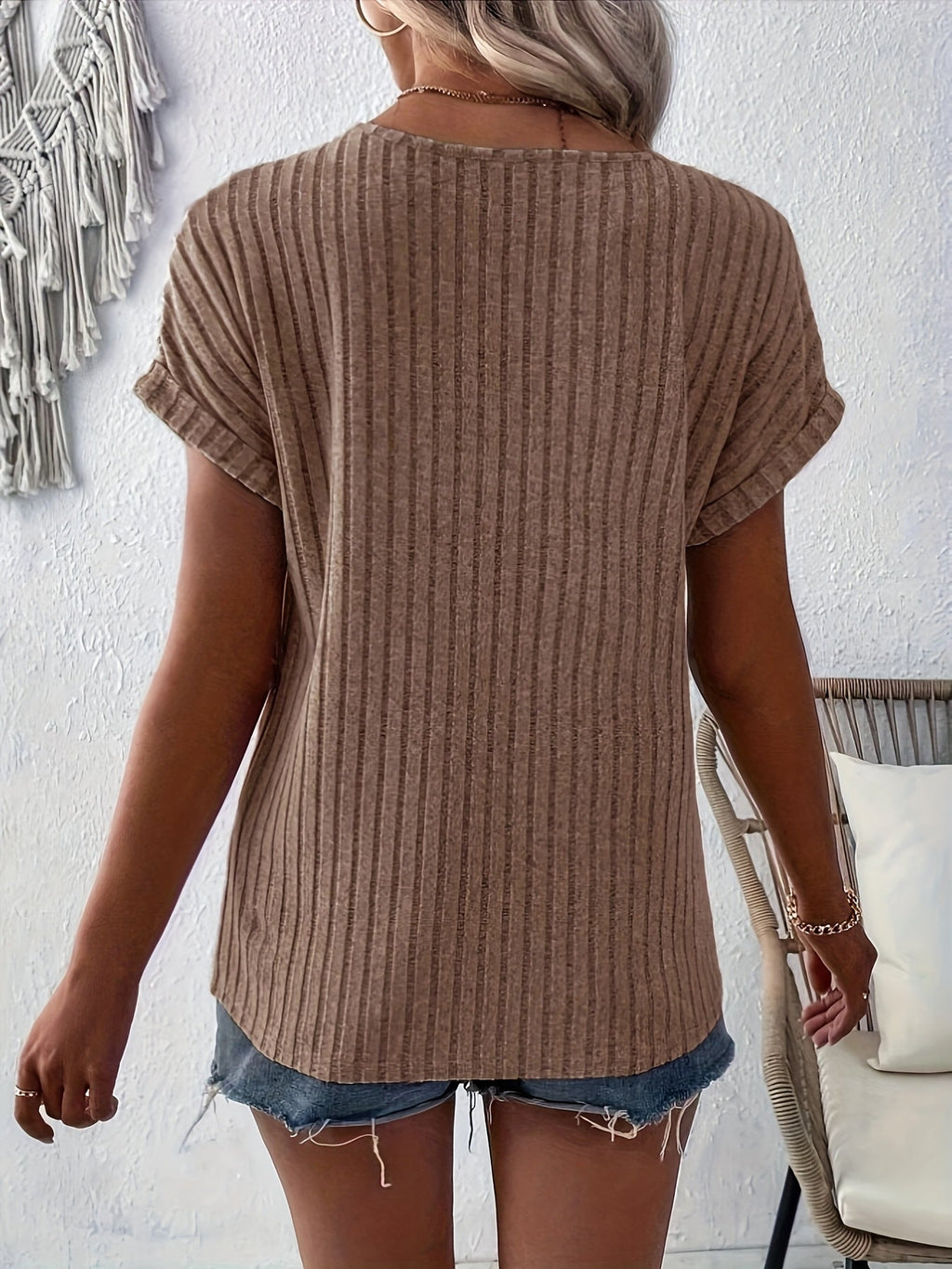 Elegantly Styled T-Shirt for Everyday Wear