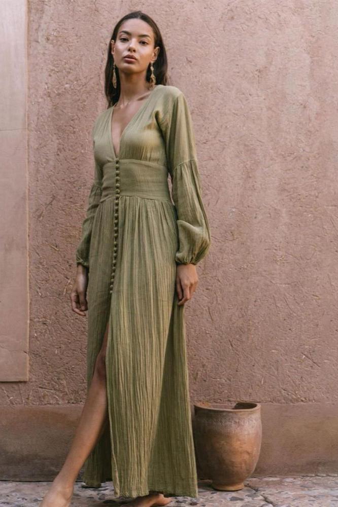 Sophisticated Dress with a Clean Classic Look