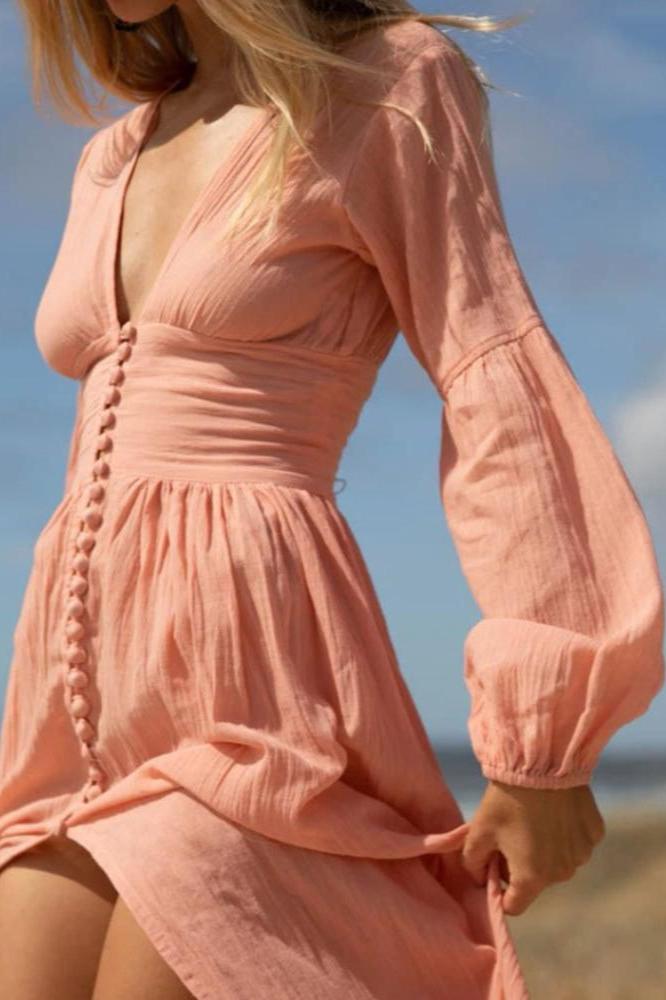 Sophisticated Dress with a Clean Classic Look