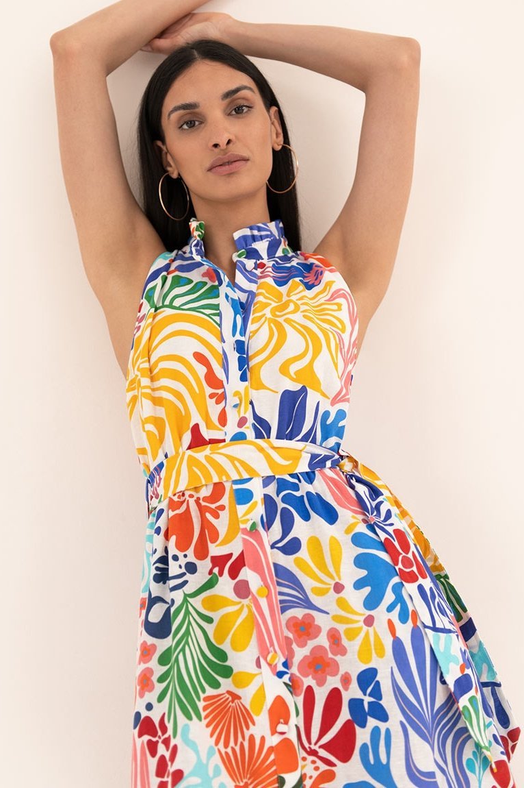 Gracefully Styled Dress for Any Occasion