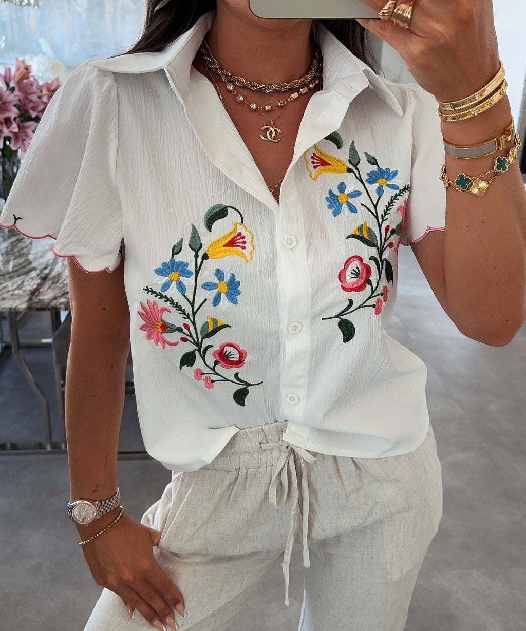 Gracefully Styled Blouse for Any Occasion
