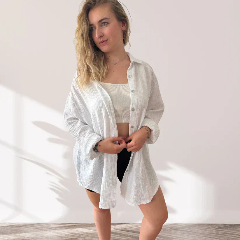 Classic Vintage Shirt with a Flattering Fit