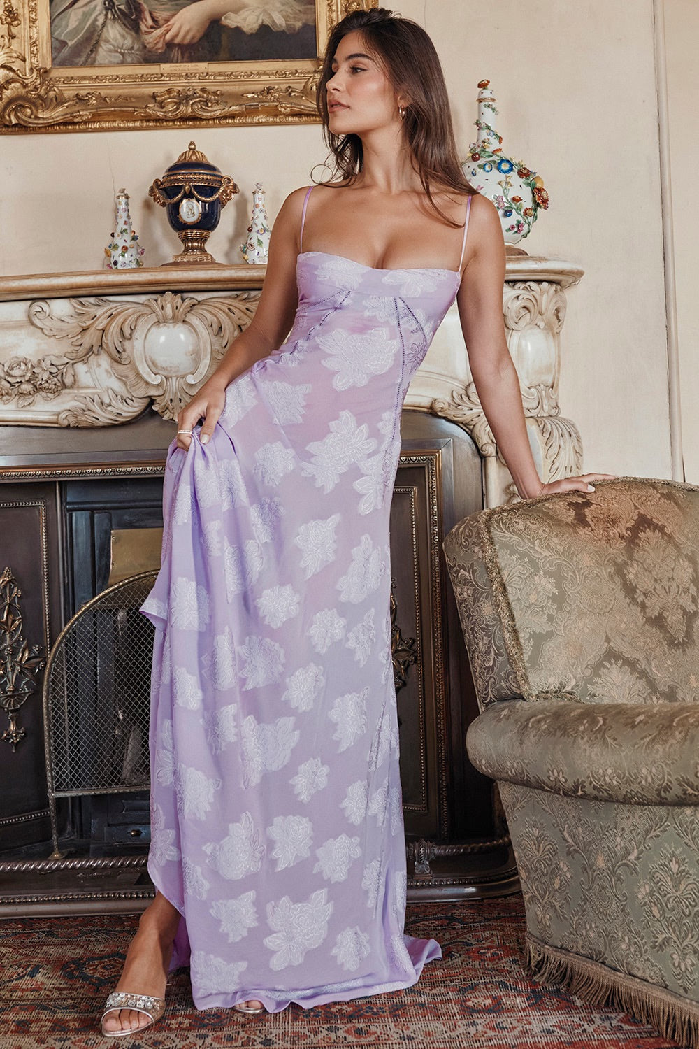 Gracefully Styled Dress for Any Occasion
