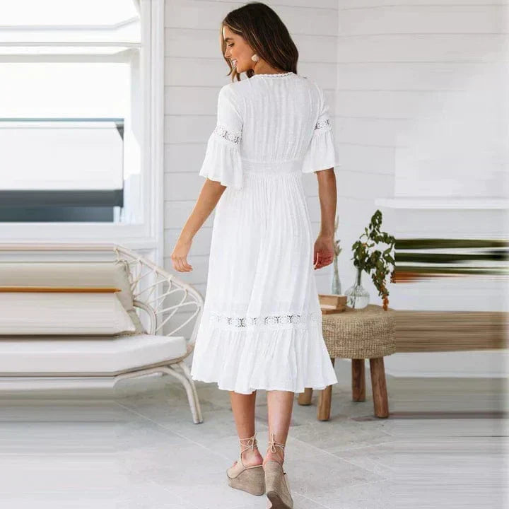 Gracefully Styled Dress for Any Occasion