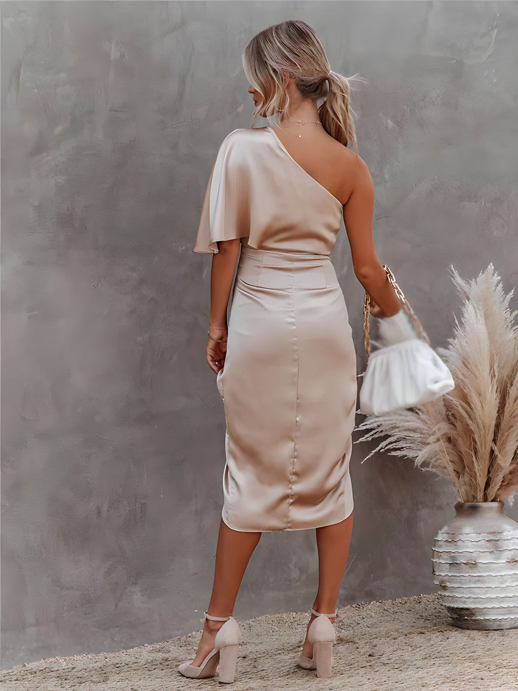 A Vintage Style Dress with Delicate Timeless Details