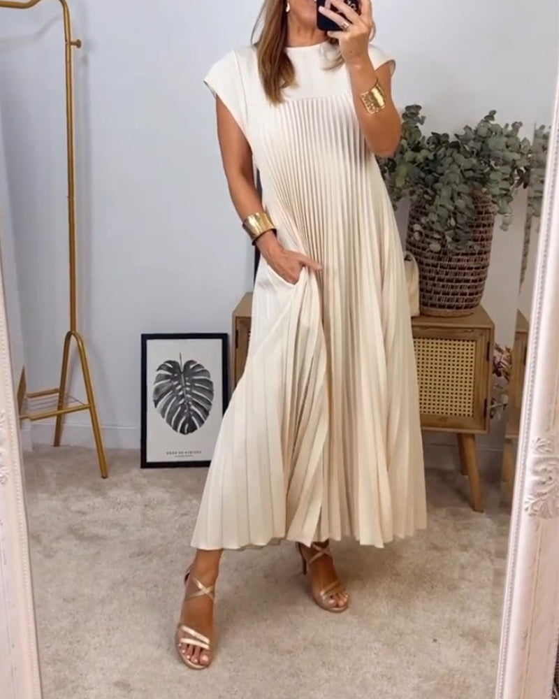 Sophisticated Dress with a Clean Classic Look