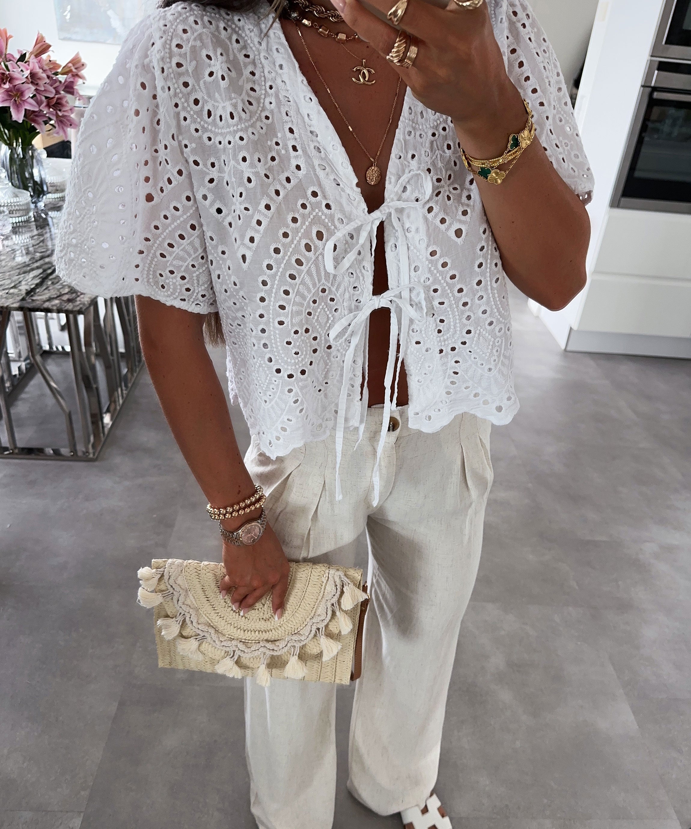 Beautifully Crafted Blouse in a Classic Style