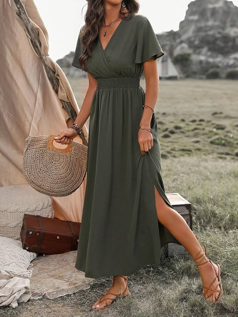 Classic Vintage & Enduringly Stylish Dress