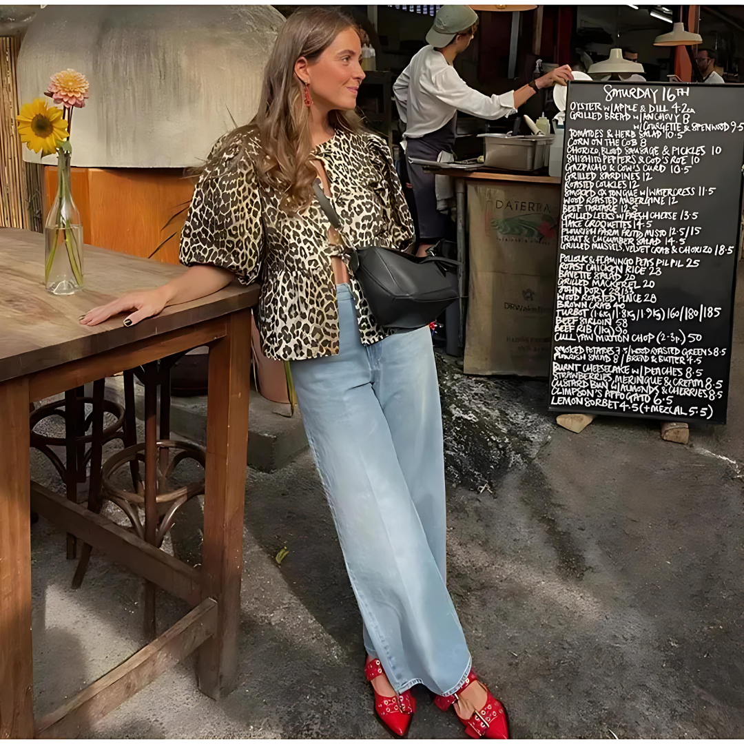 Sophisticated Blouse with a Clean Classic Look